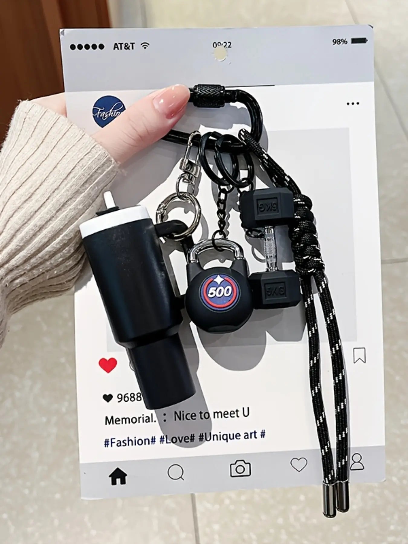 Sports Water Bottle Series Design, Fitness Exercise Accessories, Fashion Savior Keychain, Trendy Cute Keychain, Fitness Series Barbell Dumbbell Plate Exercise Water Pendant, Backpack Pendant, Suitable for Sports Men and Women Gifts